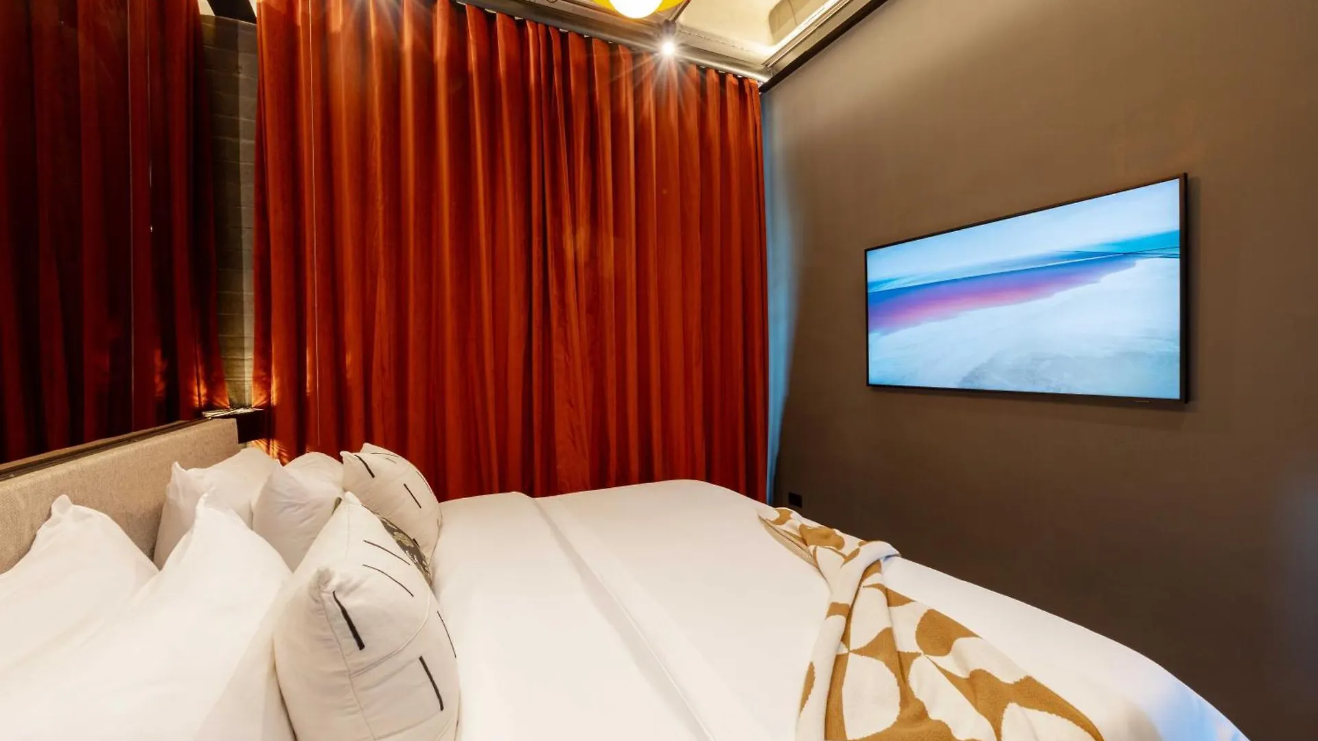 Primavera Luxury Apartments Medellin Hotel