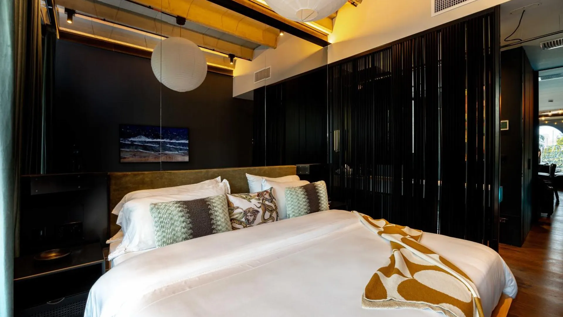 Primavera Luxury Apartments Medellín 5*,