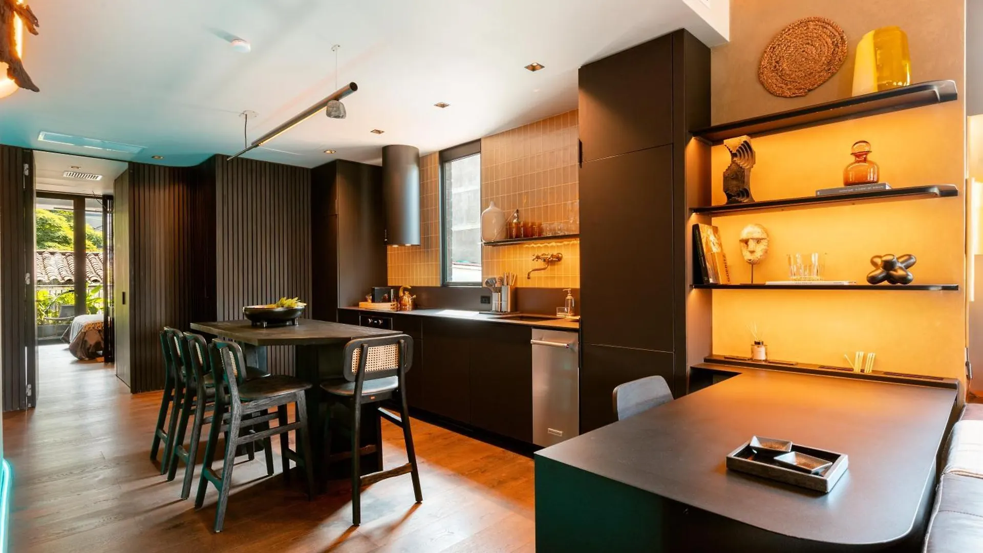 Primavera Luxury Apartments Medellín 5*,