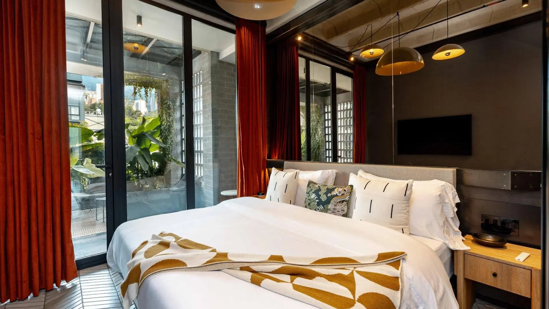 Primavera Luxury Apartments Medellin Hotel