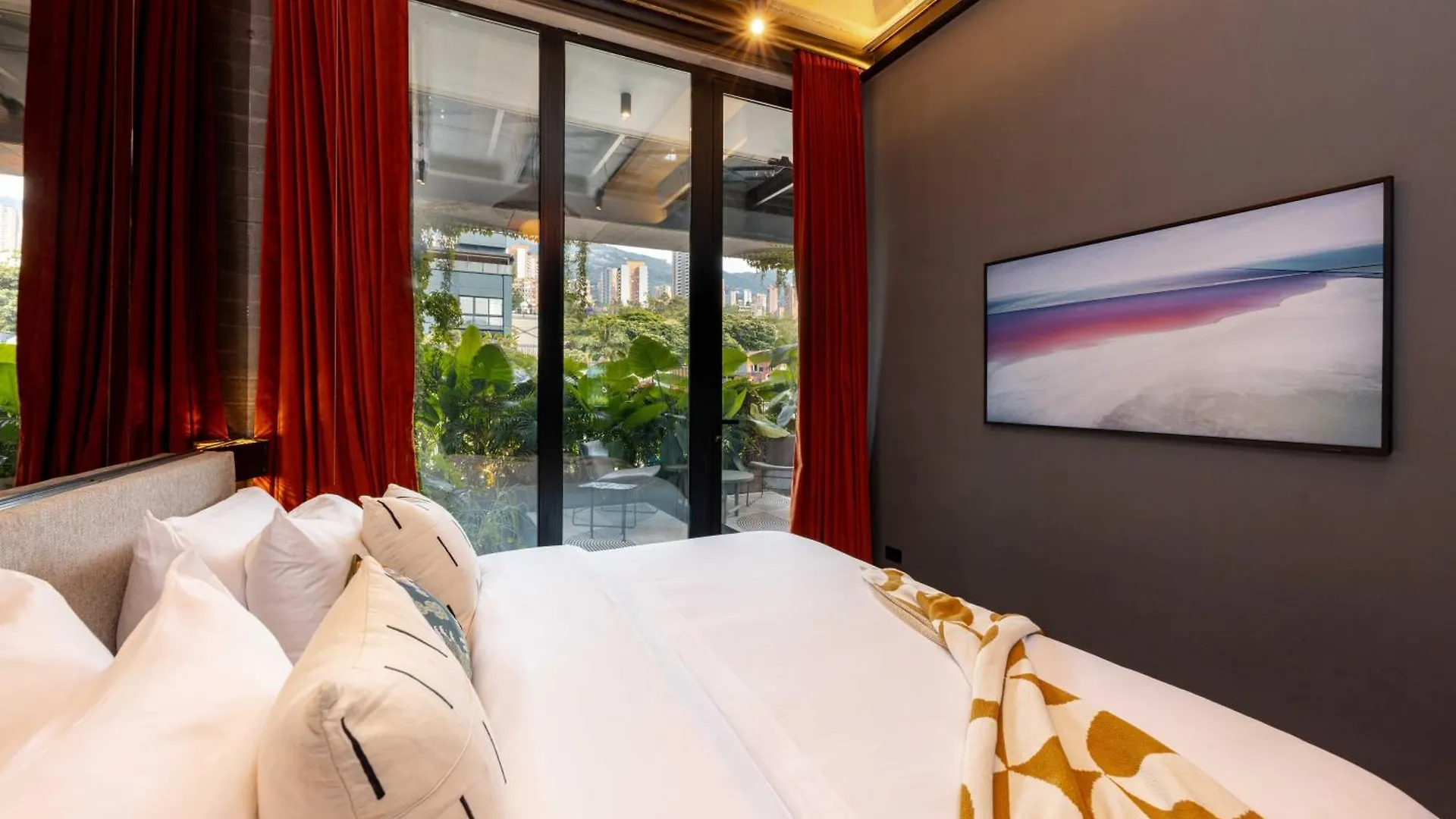 Primavera Luxury Apartments Medellin 5*,  Colombia