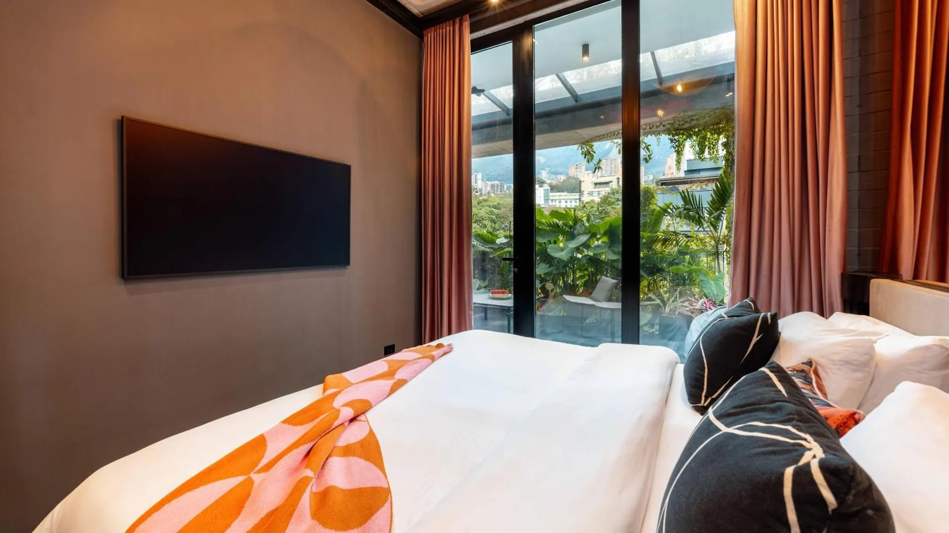 Primavera Luxury Apartments Medellin