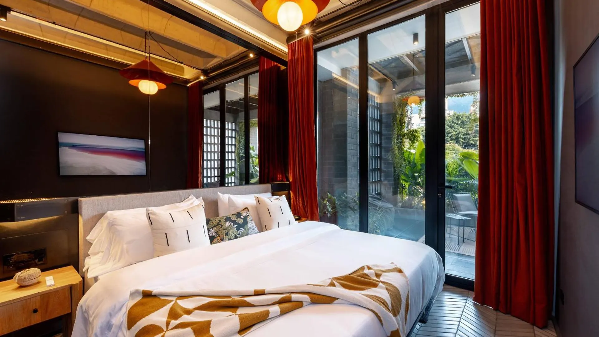 Primavera Luxury Apartments Medellin 5*,
